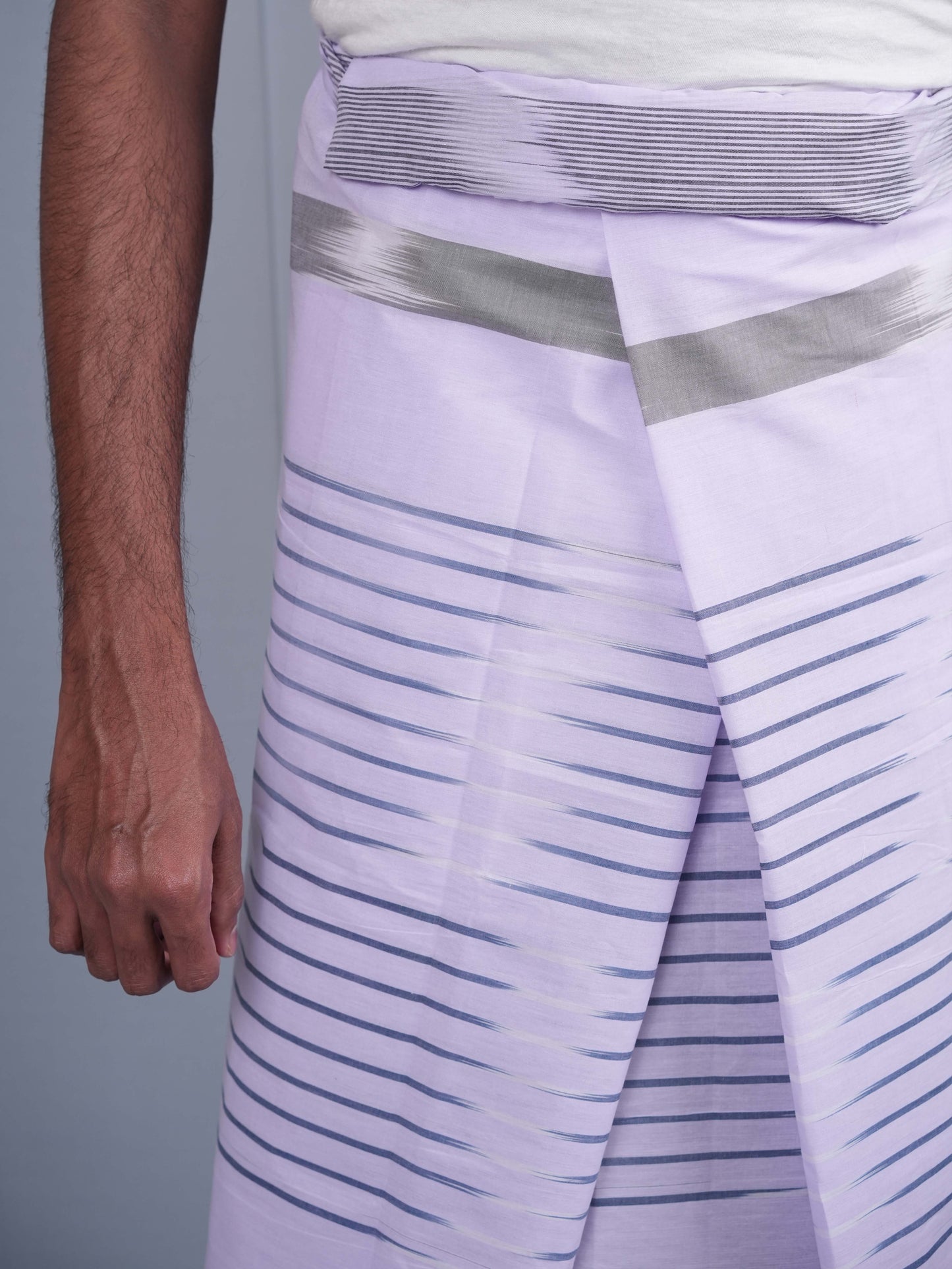 2.10 Mtrs Classic Day Thunder Lungie Model 1