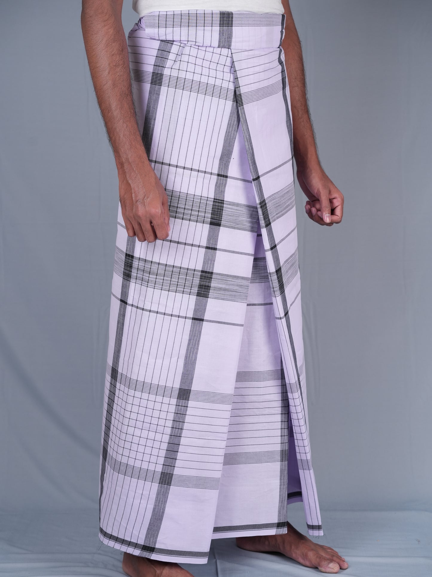 2.20 Mtrs 303 Supreme White Check  Lungie Model 9