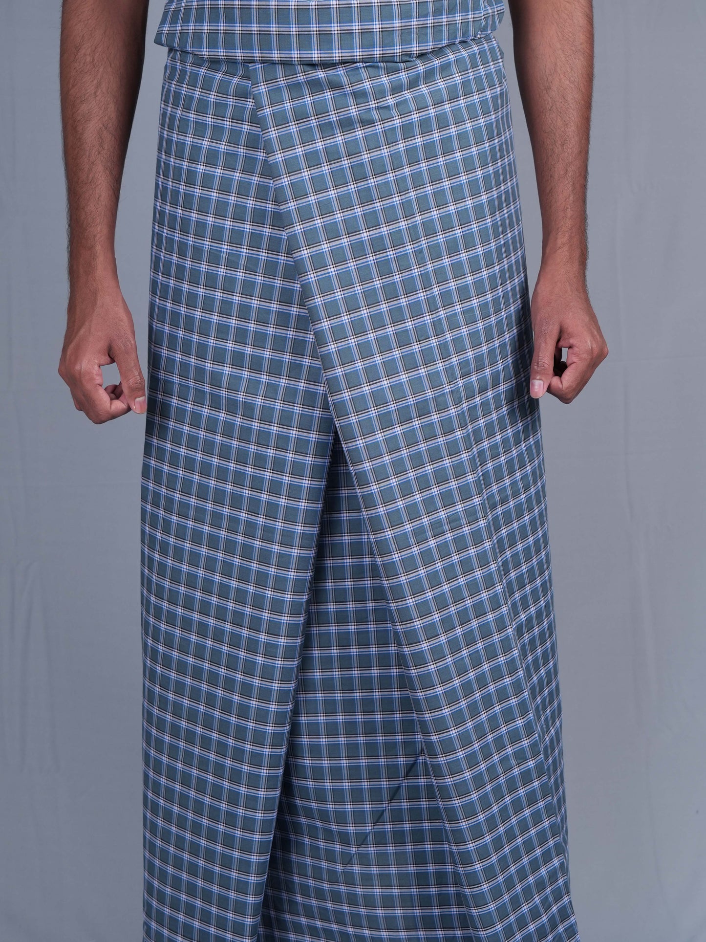 2.20 Mtrs Dolphin Grand Mini Check Lungie Model 10