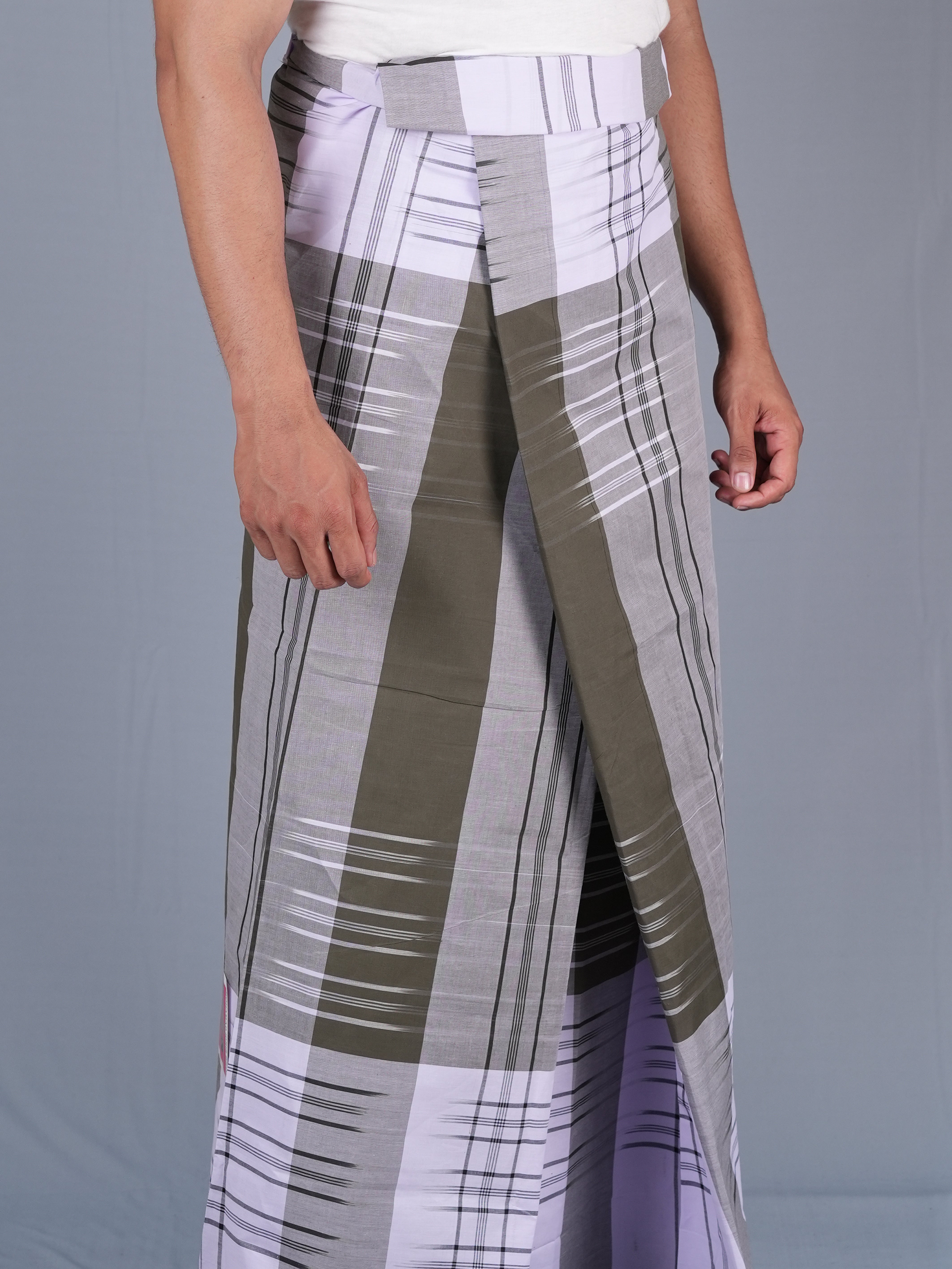 2.20 Mtrs 303 Supreme Fancy Colour Lungie Model 9