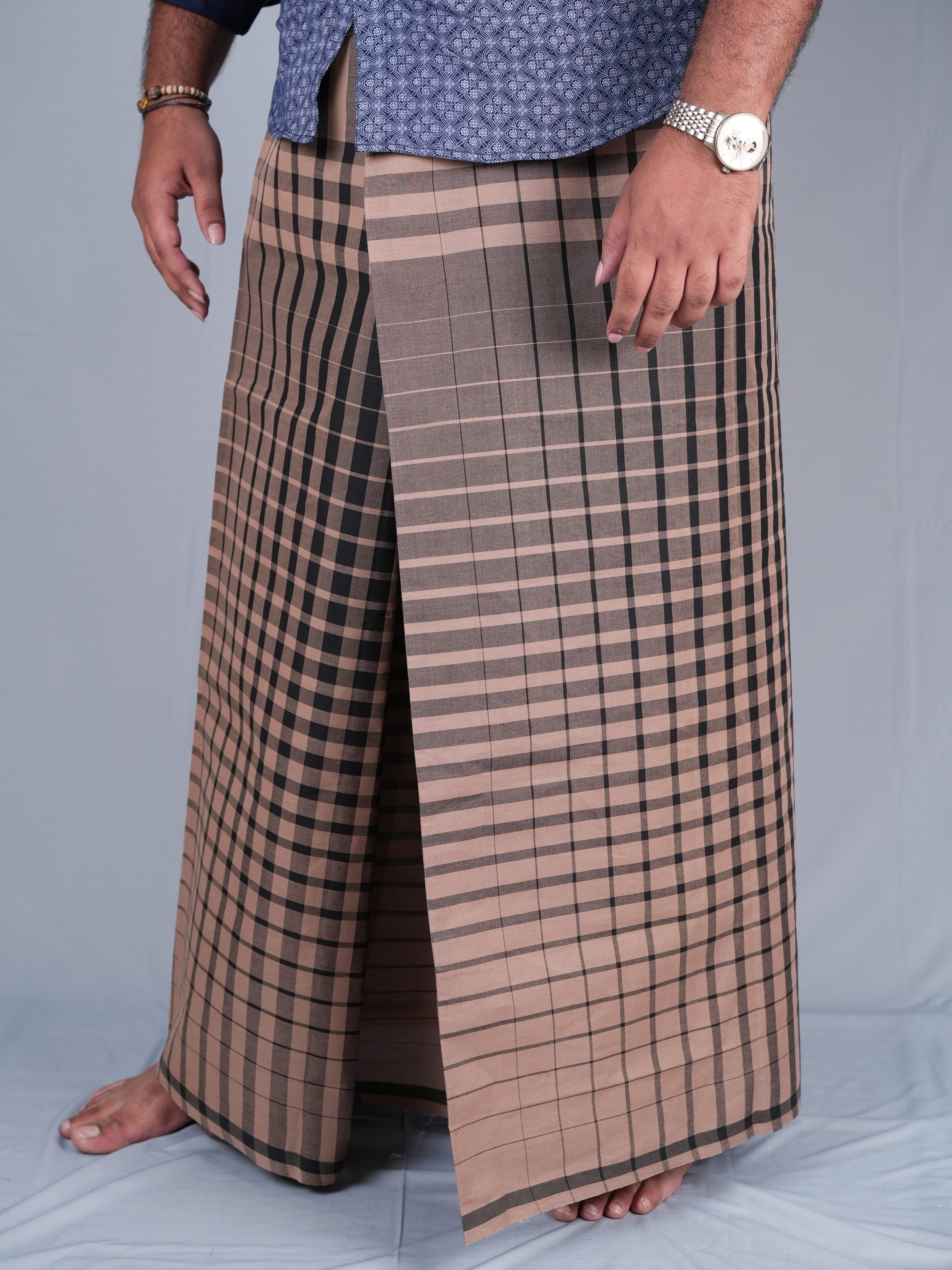 2.20 Mtrs 303 Supreme Fancy Colour Lungie Model 10