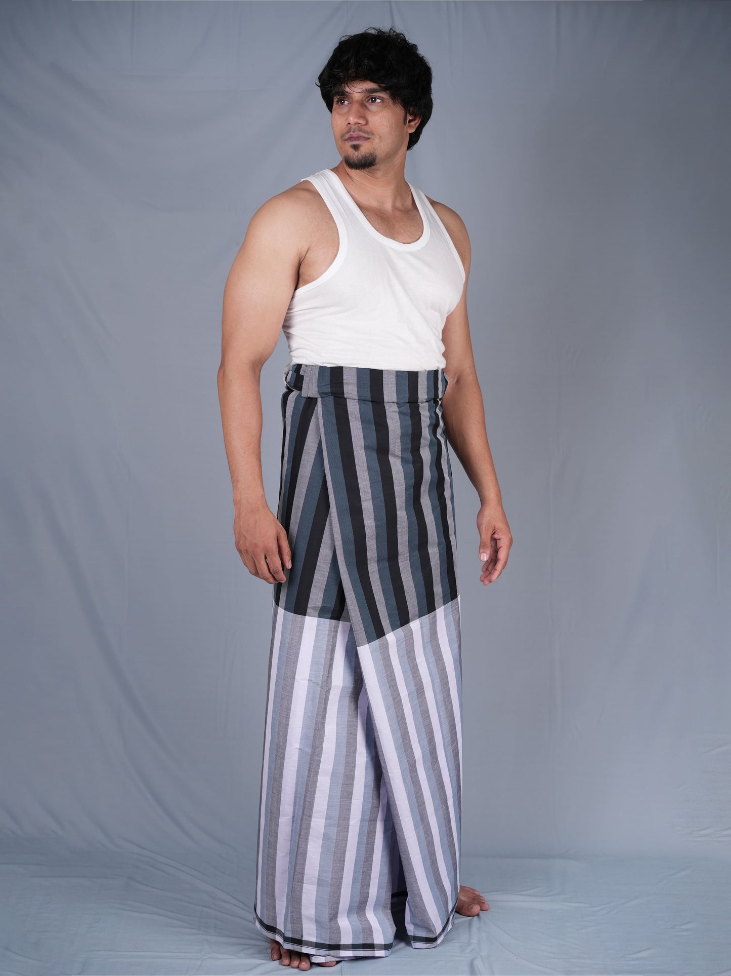 2.20 Mtrs 303 Supreme Fancy Colour Lungie Model 4