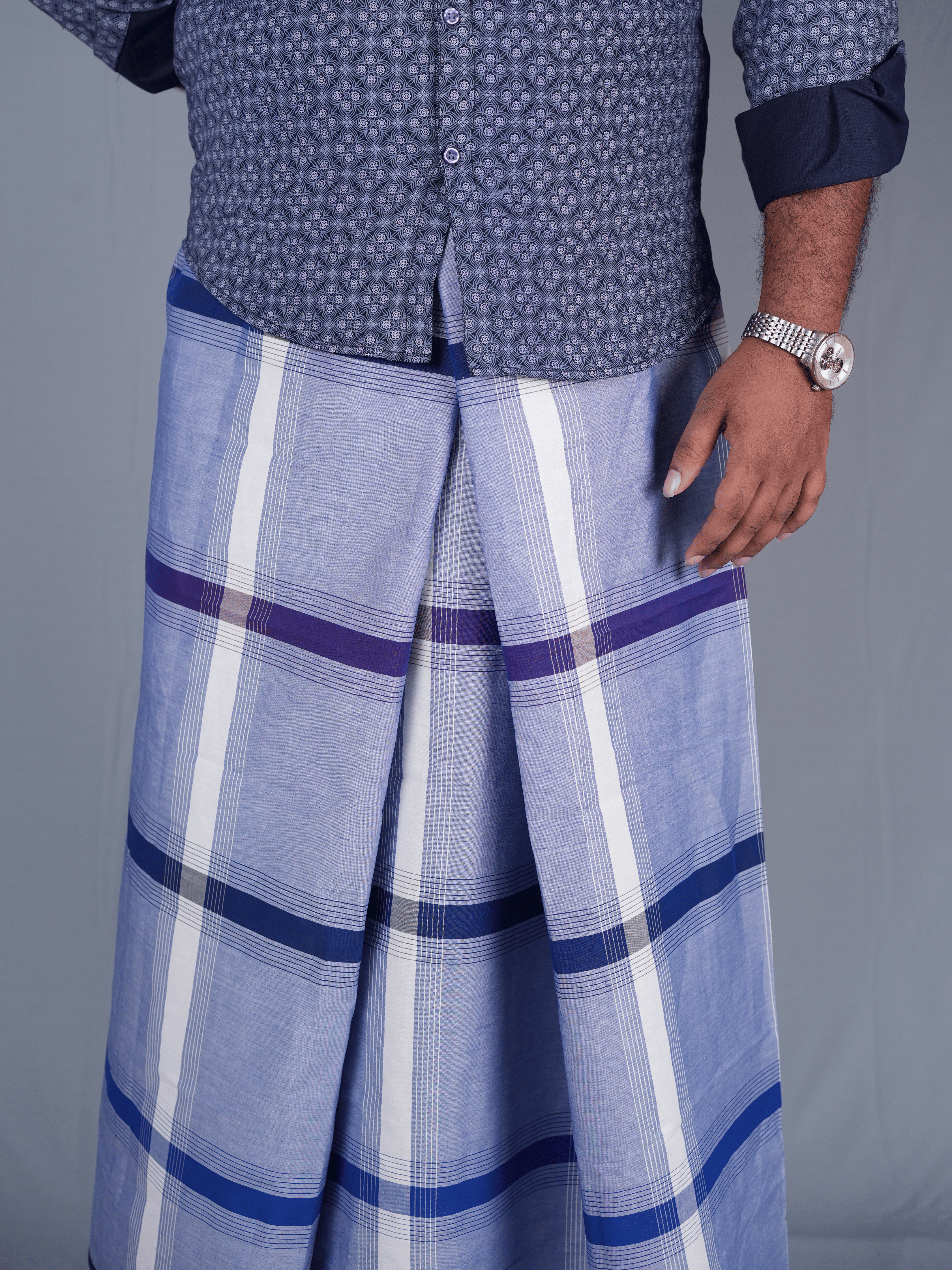 2.20 Mtrs 303 Supreme Fancy Colour Lungie Model 8